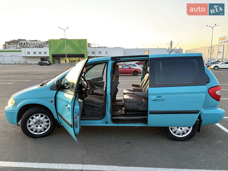 Минивэн Dodge Ram Van 2004 в Одессе