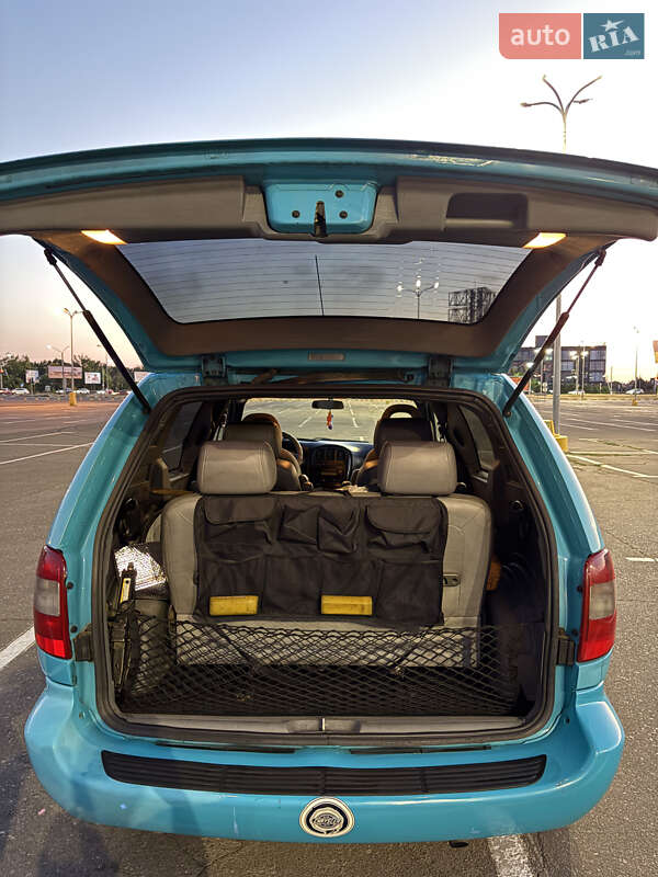 Минивэн Dodge Ram Van 2004 в Одессе