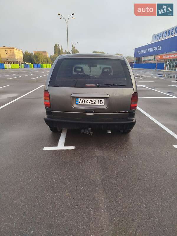 Мінівен Dodge Ram Van 2000 в Кам'янець-Подільському фото 13 Мінівен Dodge Ram Van 2000 в Кам'янець-Подільському