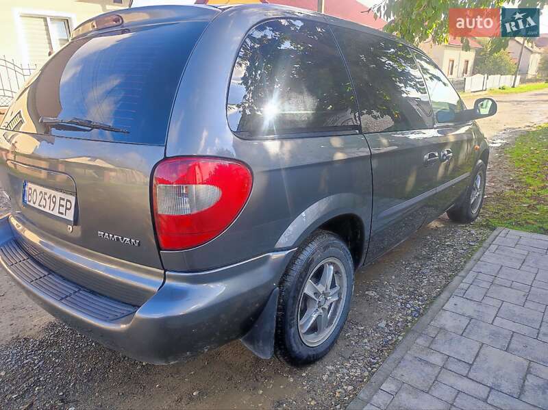 Минивэн Dodge Ram Van 2003 в Гусятине