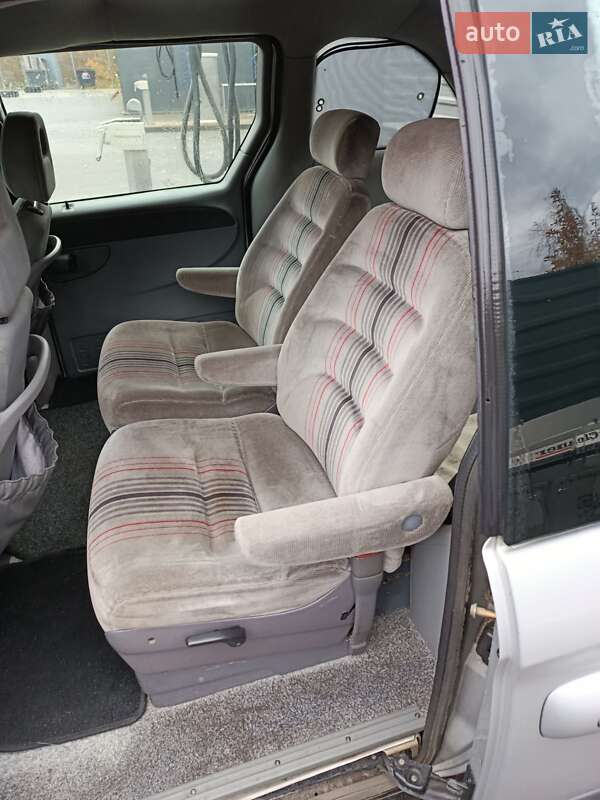 Мінівен Dodge Ram Van 2005 в Ратному