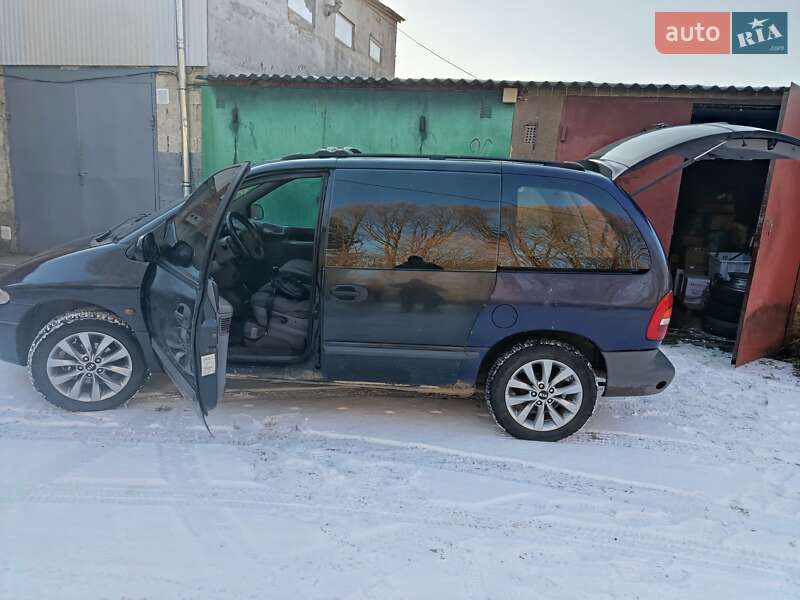 Минивэн Dodge Ram Van 2000 в Черновцах