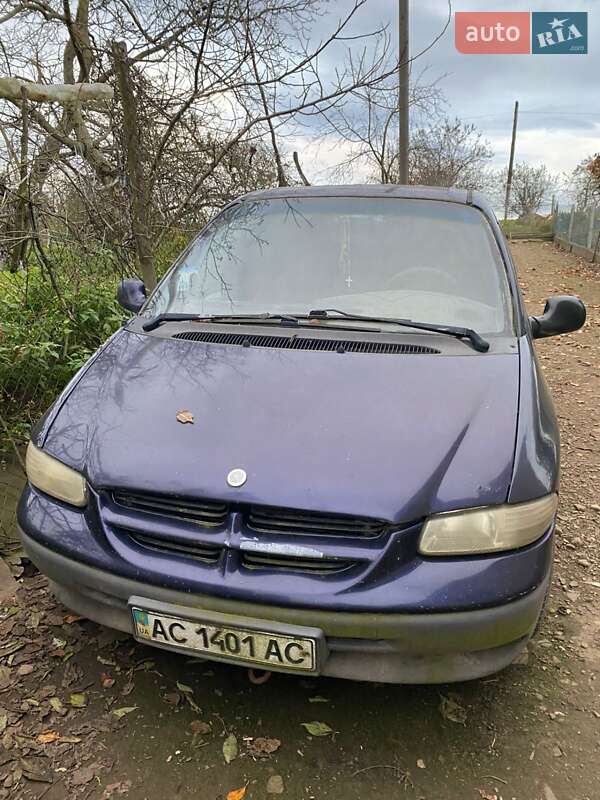 Минивэн Dodge Ram Van 1998 в Самборе фото Минивэн Dodge Ram Van 1998 в Самборе