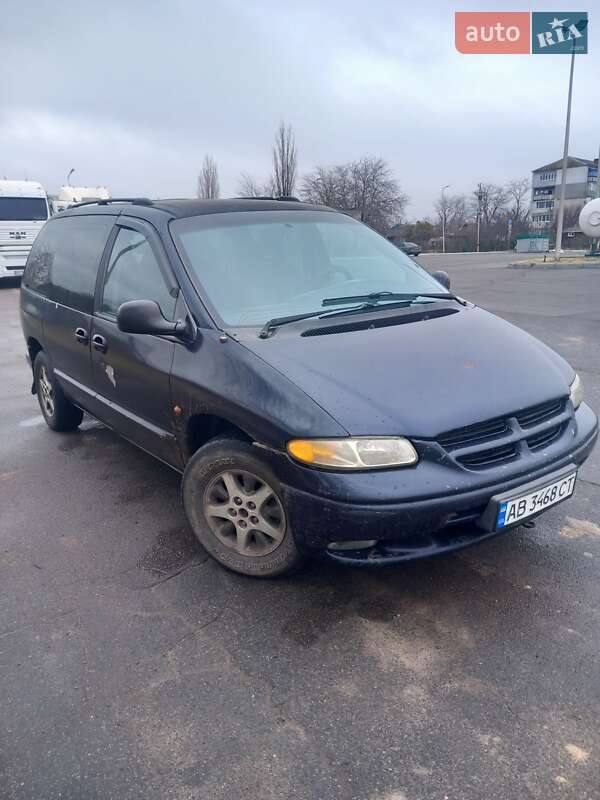 Минивэн Dodge Ram Van 1999 в Новой Одессе