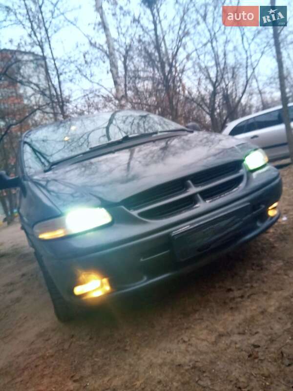 Мінівен Dodge Ram Van 2000 в Чернігові