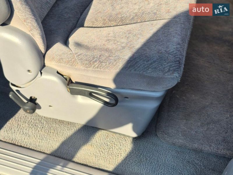 Минивэн Dodge Ram Van 1999 в Львове