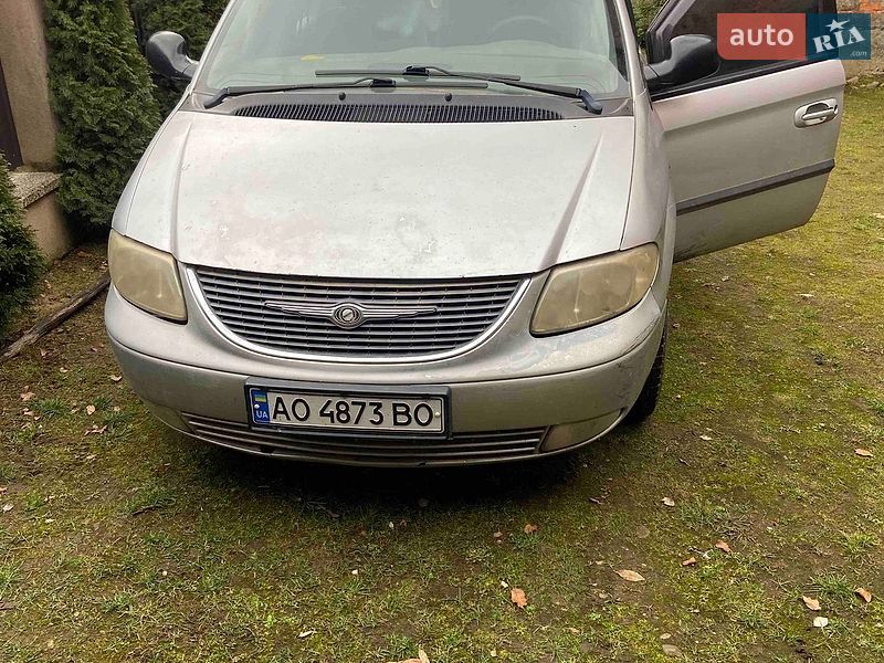 Мінівен Dodge Ram Van 2003 в Хусті