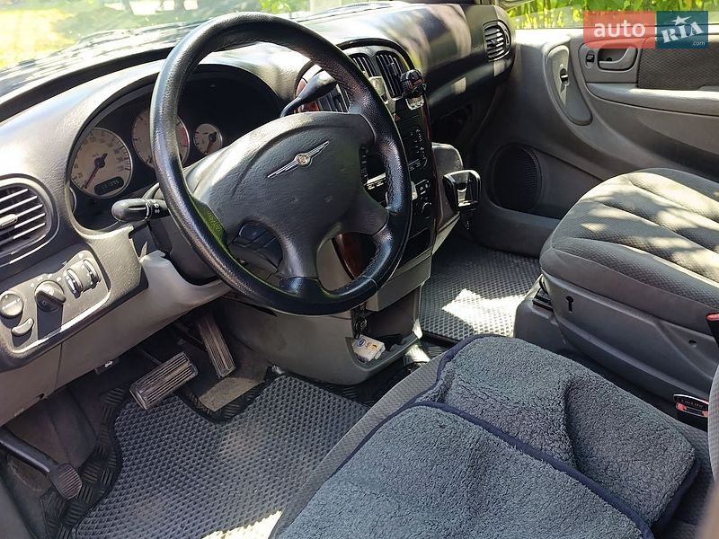 Минивэн Dodge Ram Van 2005 в Любомле