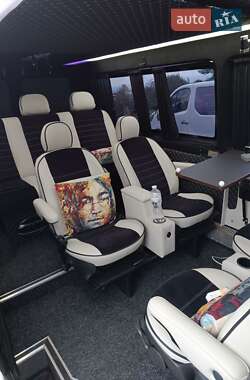 Дом на колесах Dodge Sprinter 2004 в 