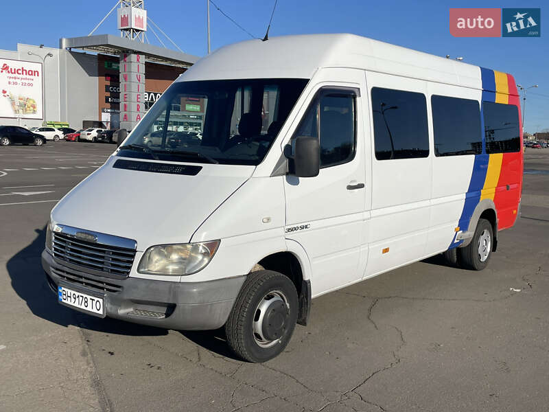Туристический / Междугородний автобус Dodge Sprinter 2003 в Одессе