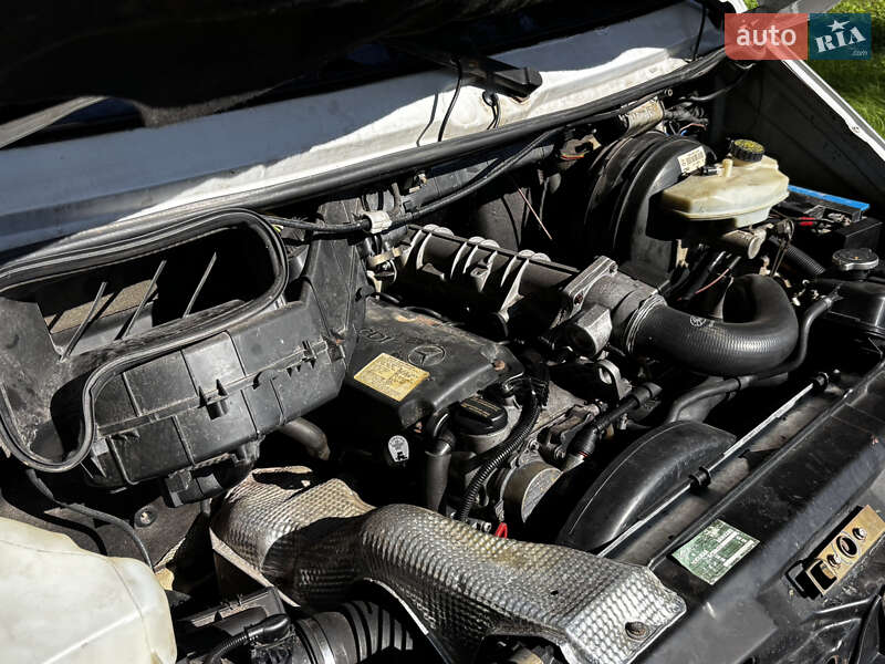 Вантажний фургон Dodge Sprinter 2003 в Києві