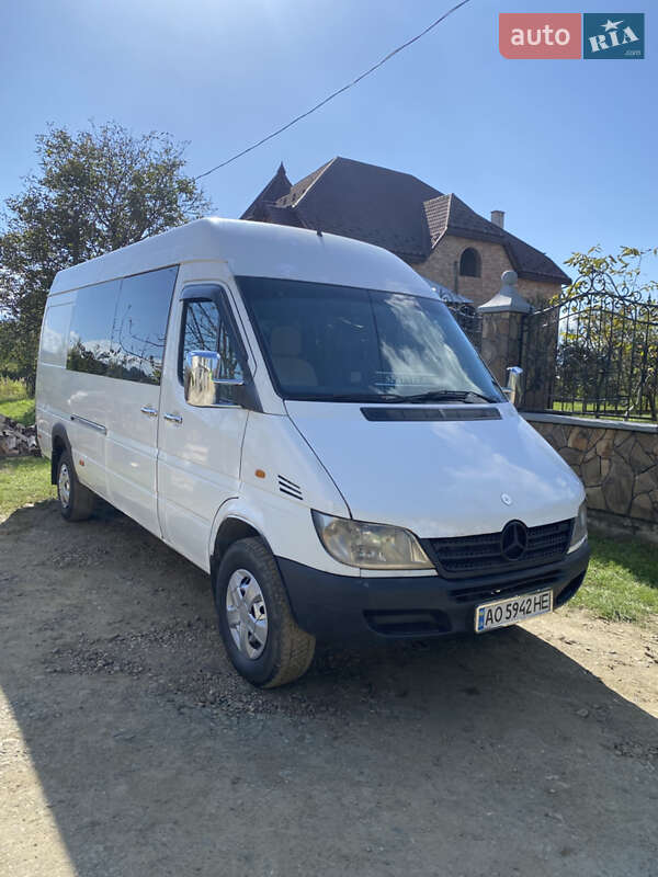 Микроавтобус Dodge Sprinter 2006 в Тячеве
