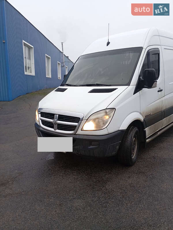 Грузовой фургон Dodge Sprinter 2007 в Черкассах