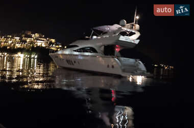 Моторная яхта Dominator 68 2009 в 