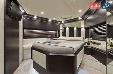 Моторная яхта Dominator 68 2009 в 