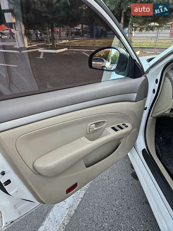 Седан Dongfeng E11K 2018 в Одесі фото 39 Седан Dongfeng E11K 2018 в Одесі