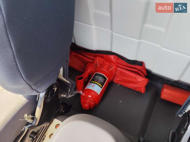 Грузовой фургон Dongfeng EM26 2022 в Киеве