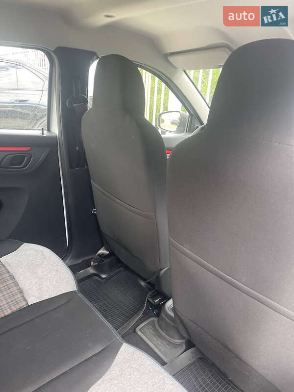 Седан Dongfeng EX-1 2022 в Дніпрі