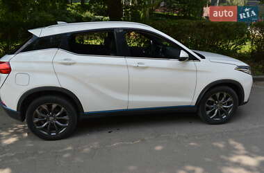 Внедорожник / Кроссовер Dongfeng Seres 3 2022 в 