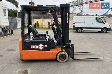 Вилочный погрузчик Doosan B18T 2014 в Киеве