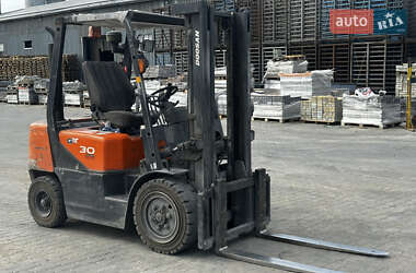 Вилочный погрузчик Doosan D 30C 2016 в 