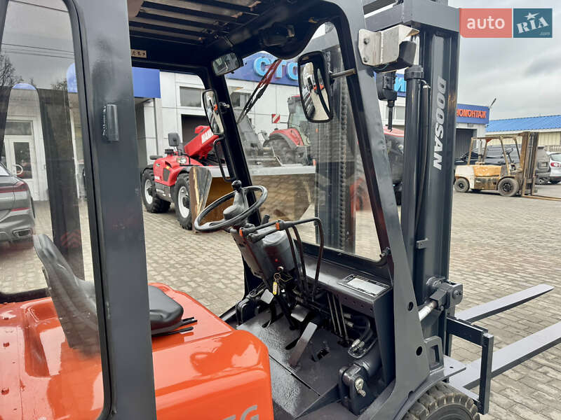 Вилочный погрузчик Doosan D 2008 в Радомышле фото 11 Вилочный погрузчик Doosan D 2008 в Радомышле