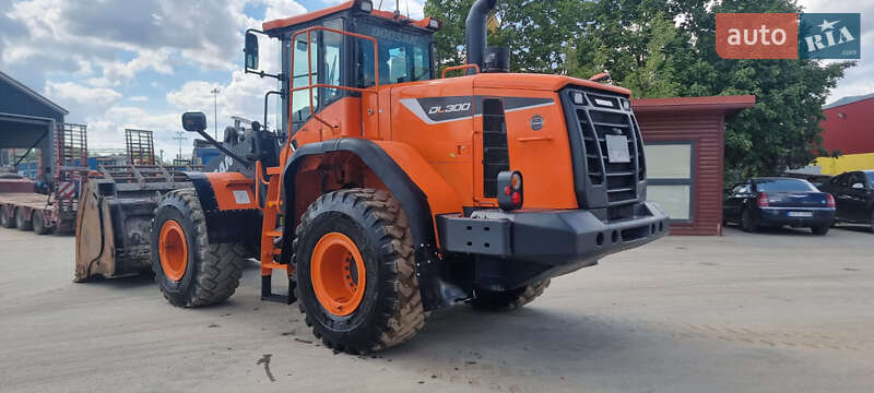 Doosan DL 2020