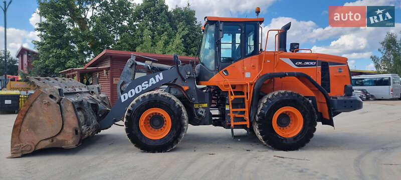 Фронтальный погрузчик Doosan DL 2020 в Одессе фото 5 Фронтальный погрузчик Doosan DL 2020 в Одессе