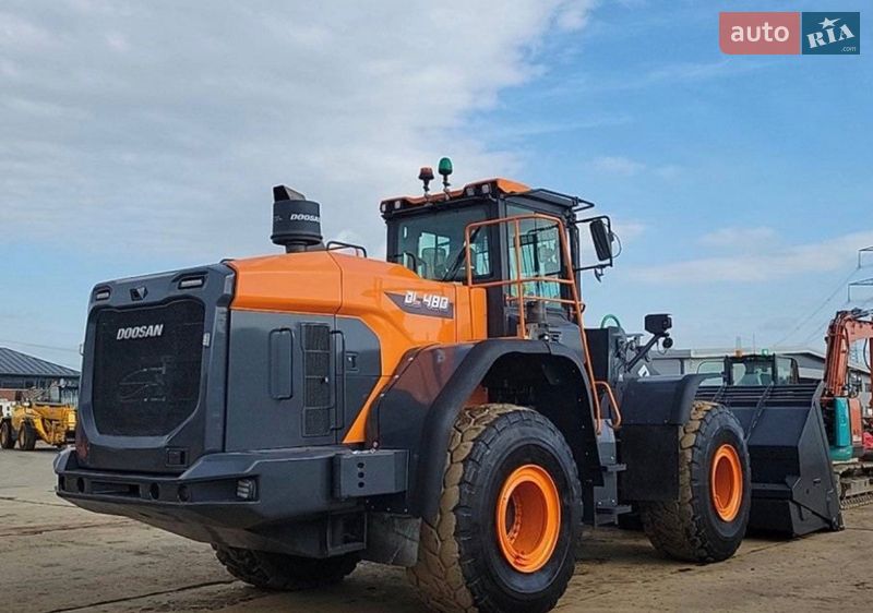 Фронтальні навантажувачі Doosan DL 2023 в Одесі фото 2 Фронтальні навантажувачі Doosan DL 2023 в Одесі