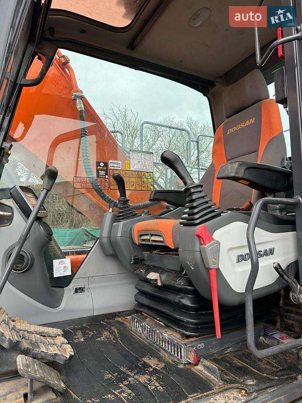 Гусеничный экскаватор Doosan DX 225LC-3 2020 в Киеве