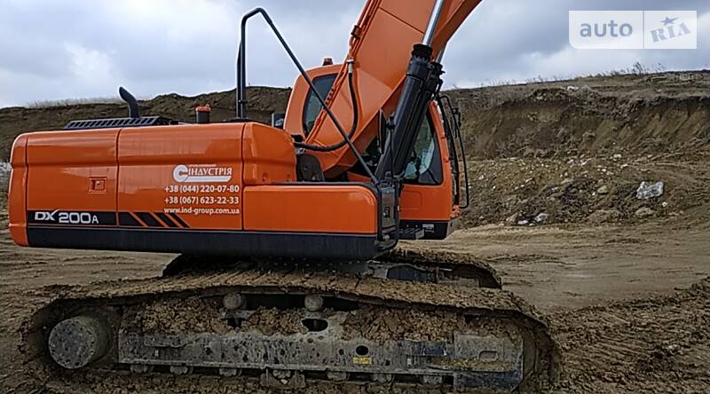 Гусеничный экскаватор Doosan DX 2018 в Черновцах