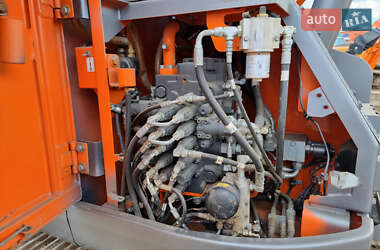 Гусеничный экскаватор Doosan DX 2022 в 