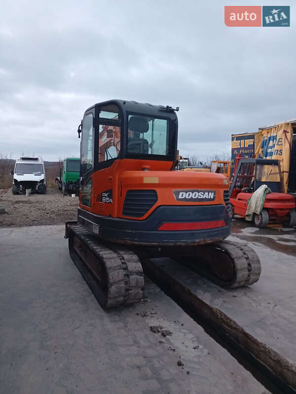 Миниэкскаватор Doosan DX 2017 в Черновцах фото 2 Миниэкскаватор Doosan DX 2017 в Черновцах