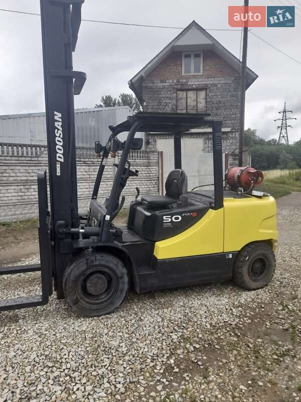 Вилочный погрузчик Doosan LPG 2007 в Ивано-Франковске