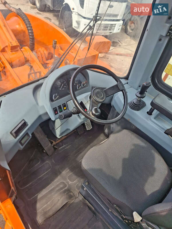 Фронтальні навантажувачі Doosan MEGA 2003 в Києві
