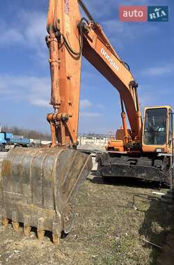Екскаватор навантажувач Doosan Solar 210 2008 в Могилів-Подільському