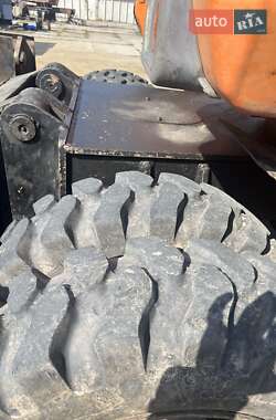 Экскаватор погрузчик Doosan Solar 210 2008 в 
