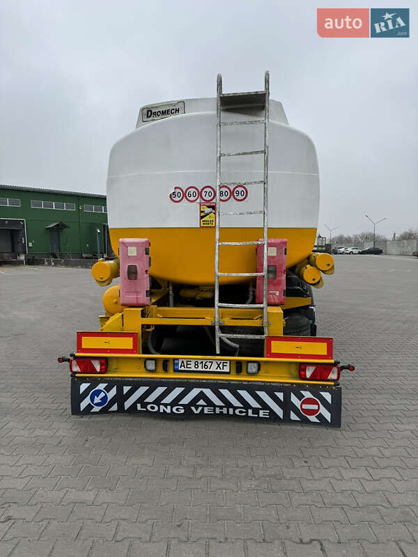 Цистерна полуприцеп Dromech CNK 2007 в Днепре