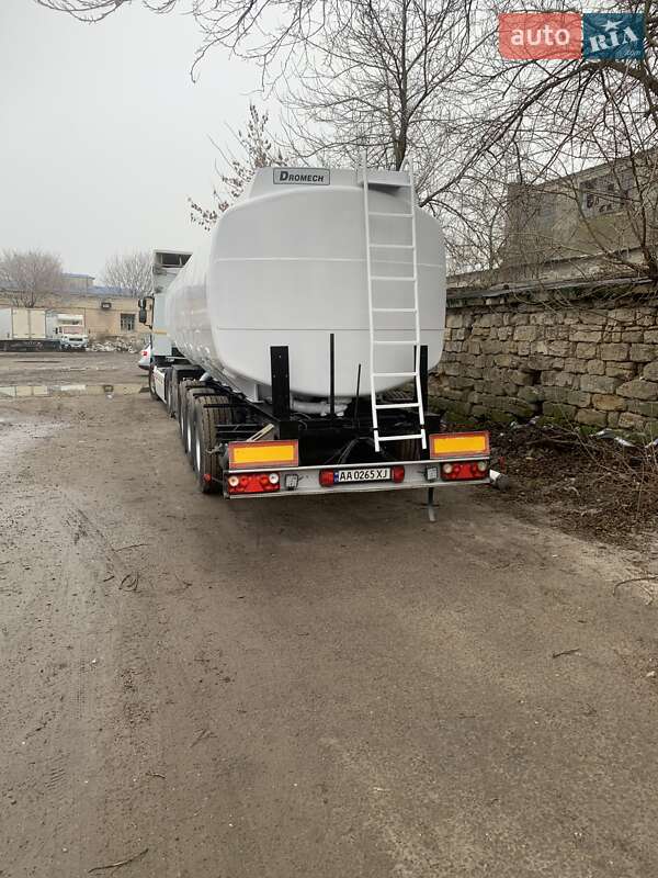 Цистерна полуприцеп Dromech CNK 2005 в Одессе