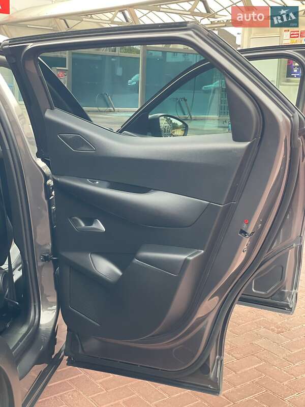Внедорожник / Кроссовер DS 3 Crossback 2022 в Ровно
