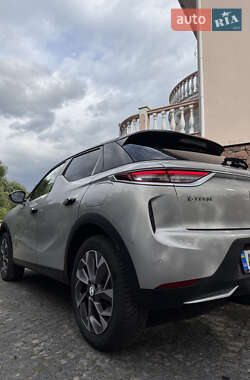 Внедорожник / Кроссовер DS 3 Crossback 2020 в 