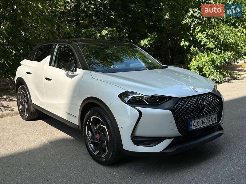 Внедорожник / Кроссовер DS 3 Crossback 2021 в 