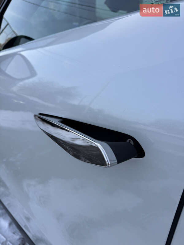 Внедорожник / Кроссовер DS 3 Crossback 2021 в Львове