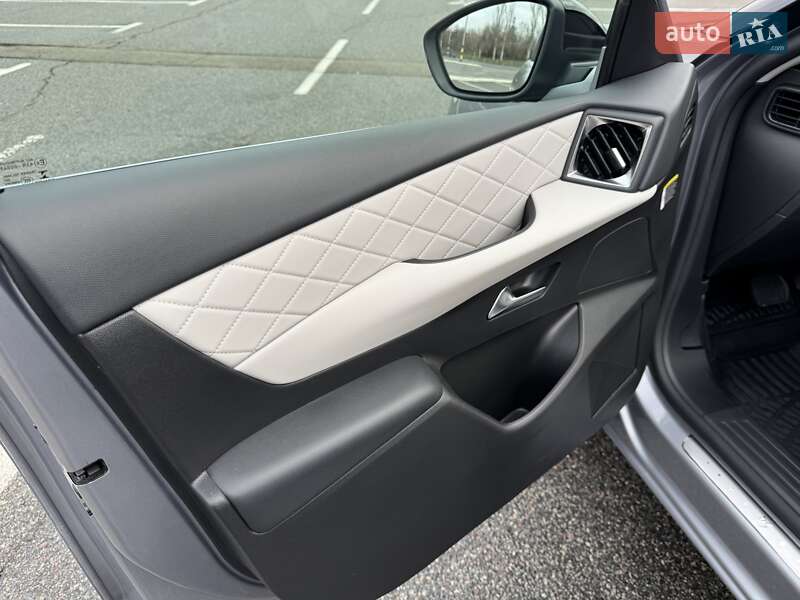 Внедорожник / Кроссовер DS 3 Crossback 2020 в Киеве фото 53 Внедорожник / Кроссовер DS 3 Crossback 2020 в Киеве