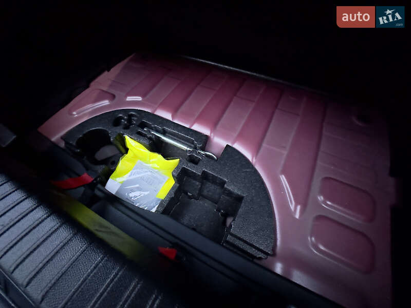 Внедорожник / Кроссовер DS 3 e-Tense 2020 в Виннице