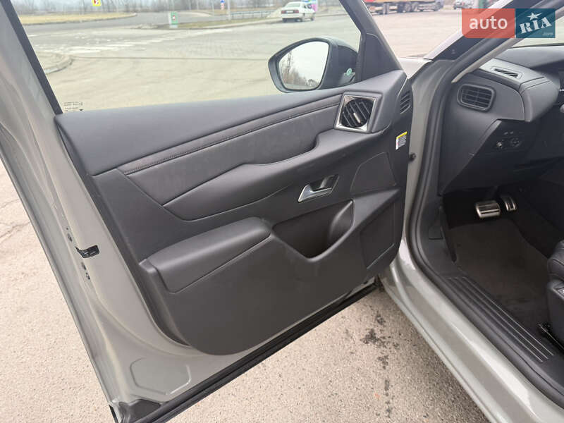 Внедорожник / Кроссовер DS 3 e-Tense 2024 в Ивано-Франковске