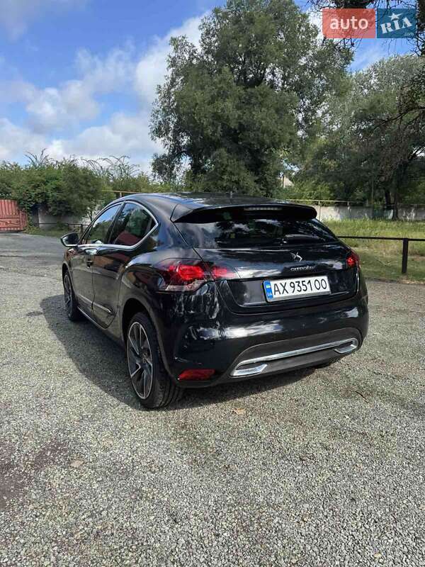 Хетчбек DS 4 2017 в Дніпрі
