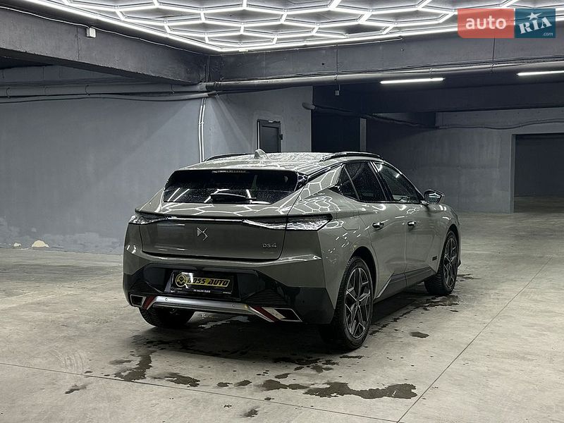 Хетчбек DS 4 2023 в Чернівцях фото 8 Хетчбек DS 4 2023 в Чернівцях