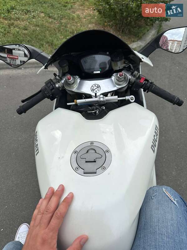 Спортбайк Ducati 1198 2009 в Киеве