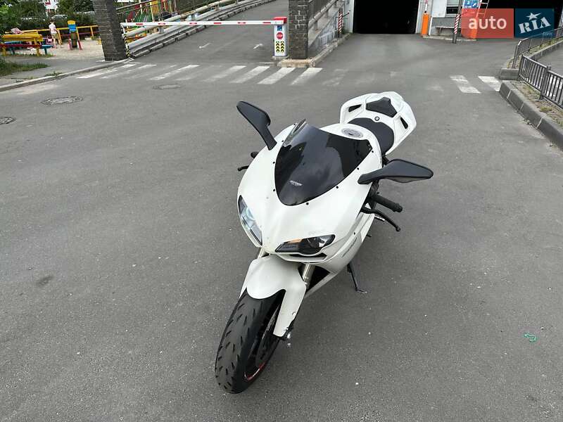 Спортбайк Ducati 1198 2009 в Киеве